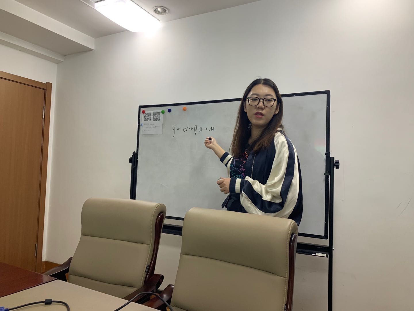 太阳集团tyc3345博士生沙龙2019-06(总第6期)简报图片.jpg 太阳集团tyc3345博士生沙龙2019-06(总第6期)简报图片.jpg
